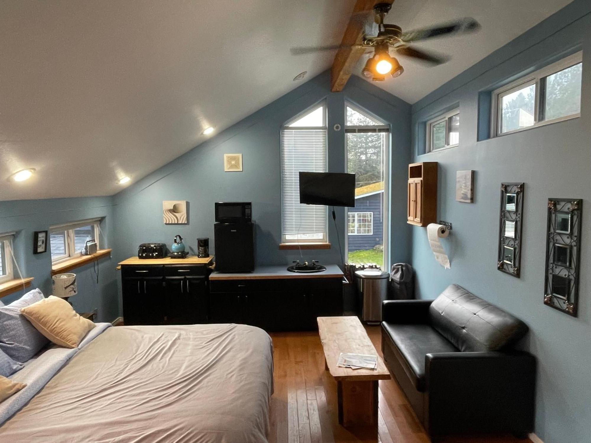 Oceanfront Studio/Loft: Alpacas, Oysters & Kayaks Shelton Exterior foto